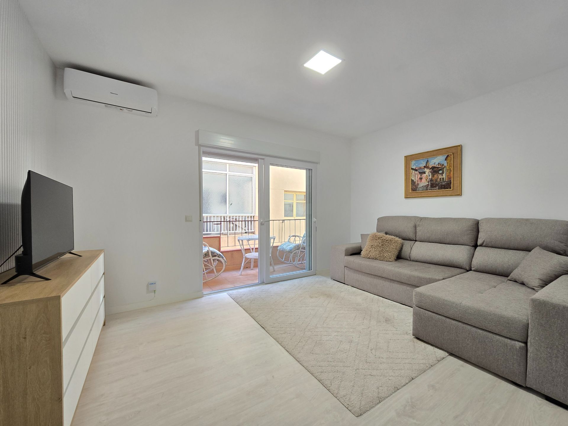 Flat in Alicante, EL CAMPELLO, for sale