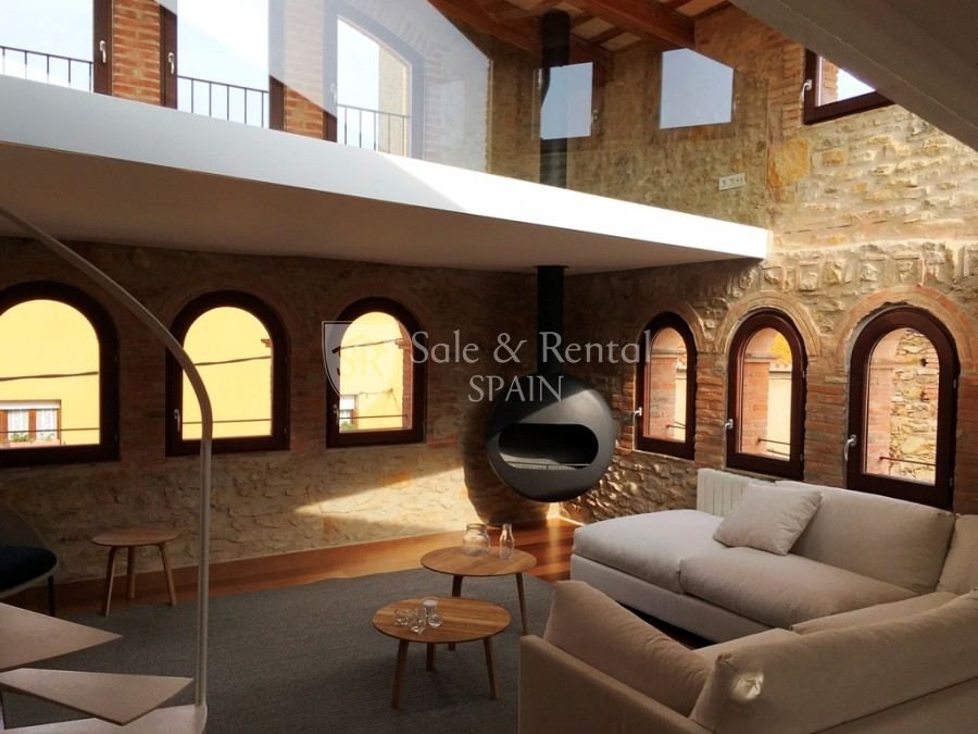 For Sale Villa In Palau Sator Costa Brava With Lift