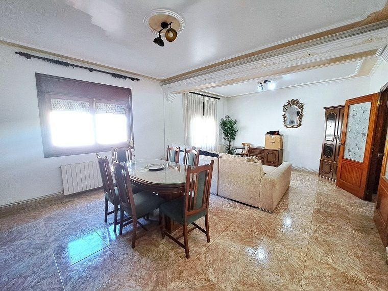 Casa / Chalet en Valdepeñas, venta