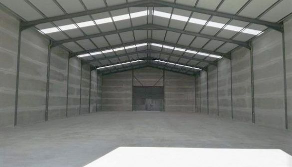 Warehouse in Valdepeñas, Polígono Entrecaminos, for sale