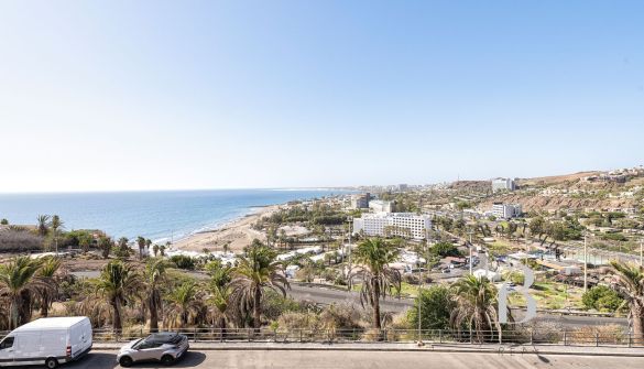 Casa adosada en San Bartolomé de Tirajana, San Agustín, venta