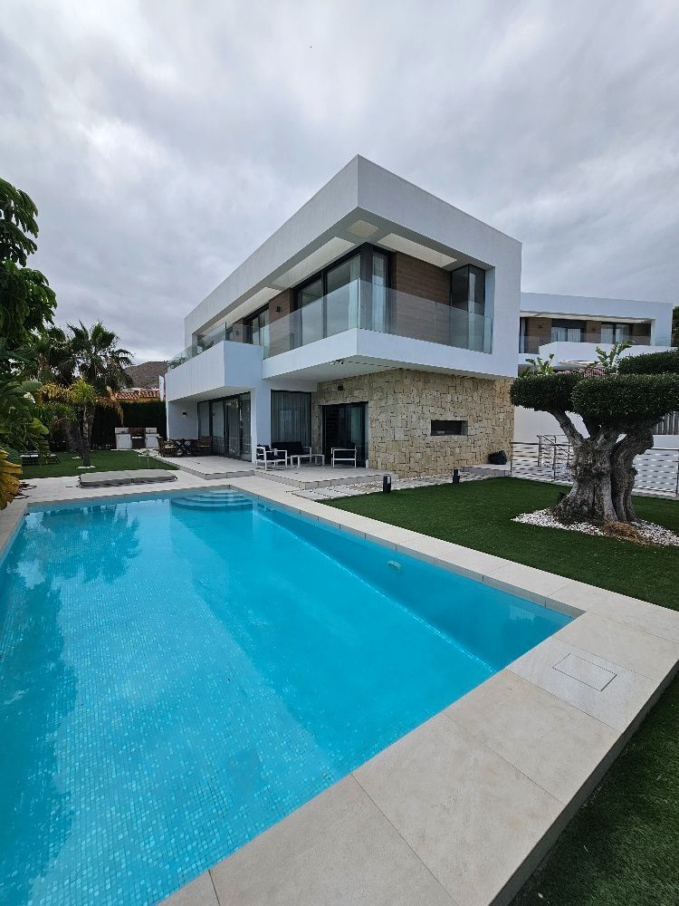 Villa di lusso in Finestrat, vendita