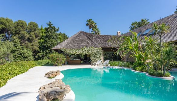 Villa in Marbella, Rio Real, for sale