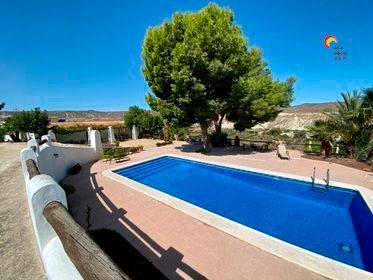 Country House in Turre, La Huelga, for sale