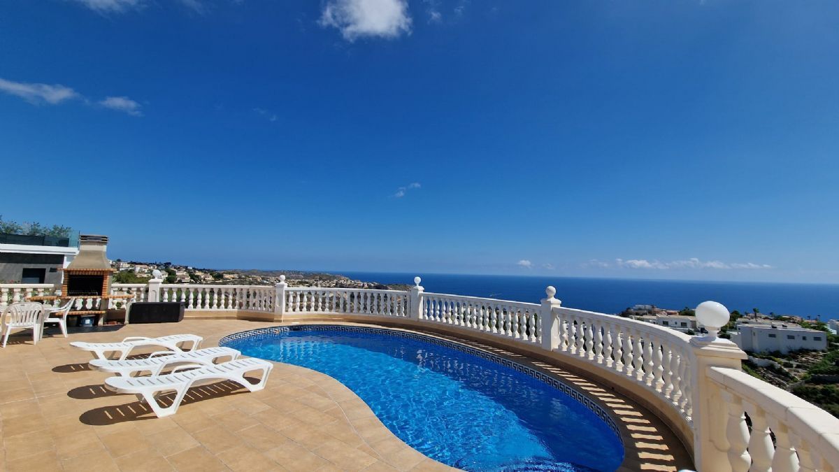 Вилла в Benitachell, Benitachell - Cumbres del Sol, продажа