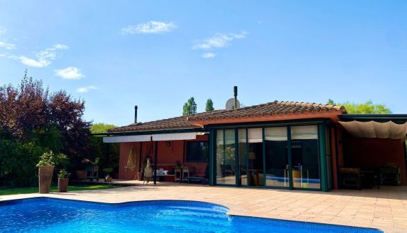 Villa in Navata, TorreMirona Golf & Spa, for sale