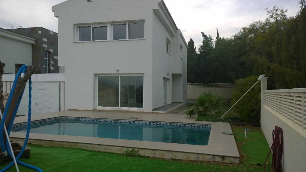 Villa in Alfaz del Pi / l'Alfàs del Pi, te koop
