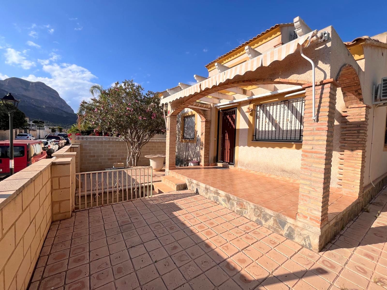 Вилла в Polop de la Marina, продажа