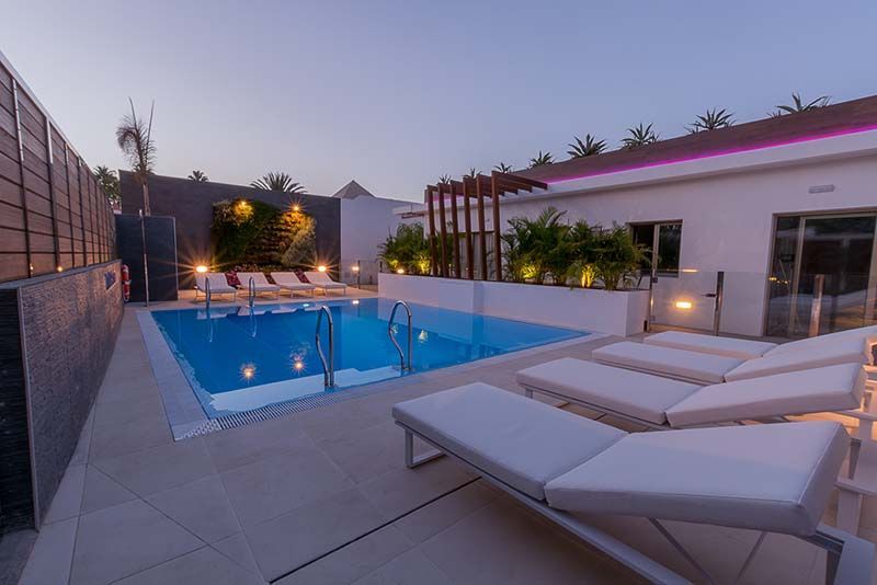 Hotel en San Bartolomé de Tirajana, Playa del Ingles, venta