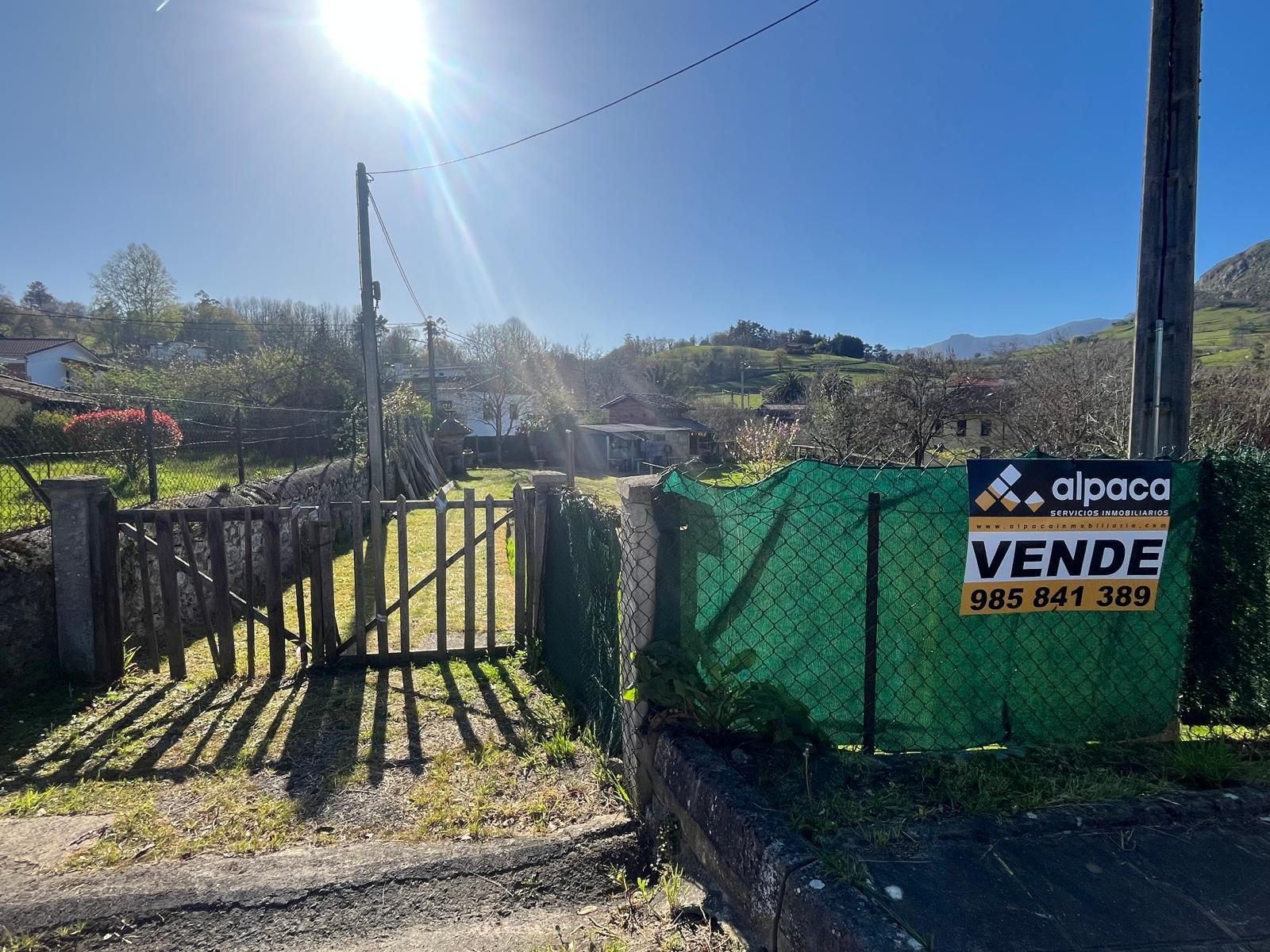 Grondstuk in Parres, te koop