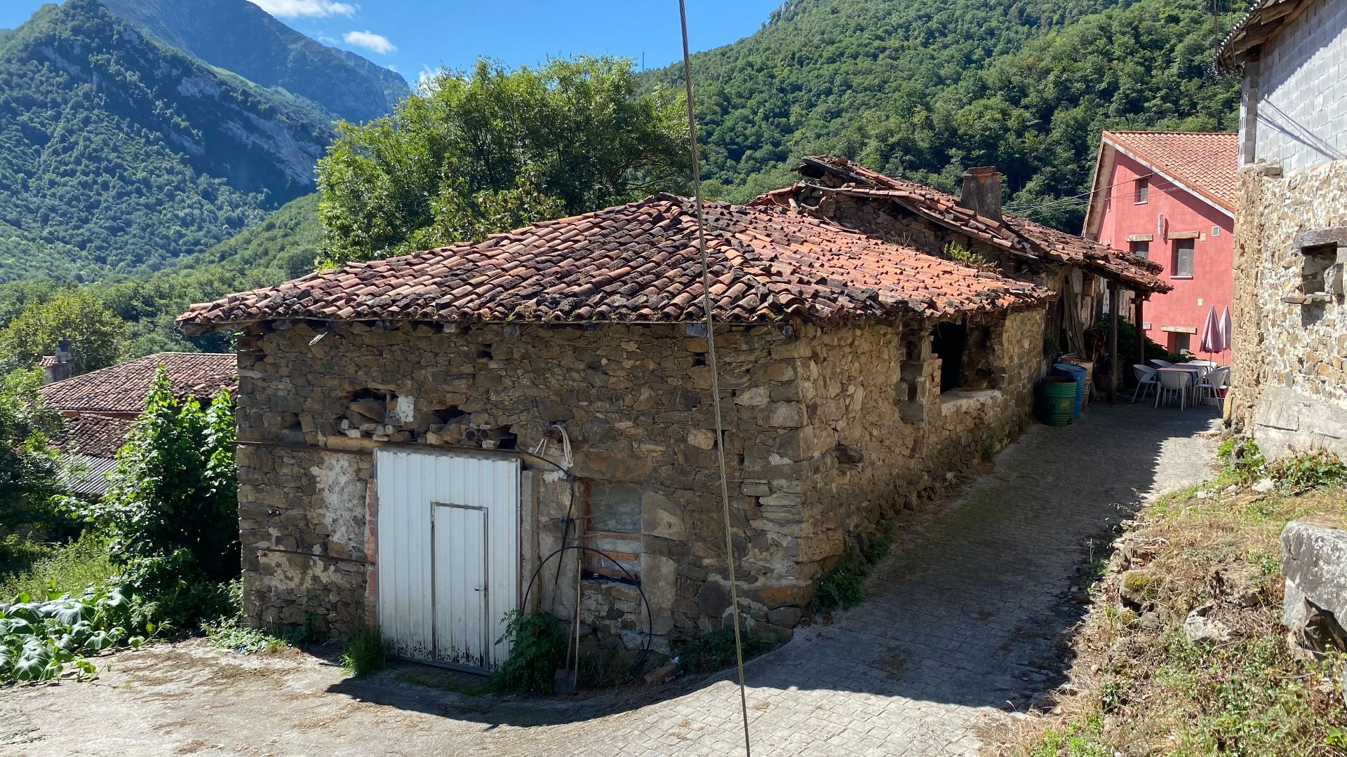 Moradia isolada em Ponga, venda