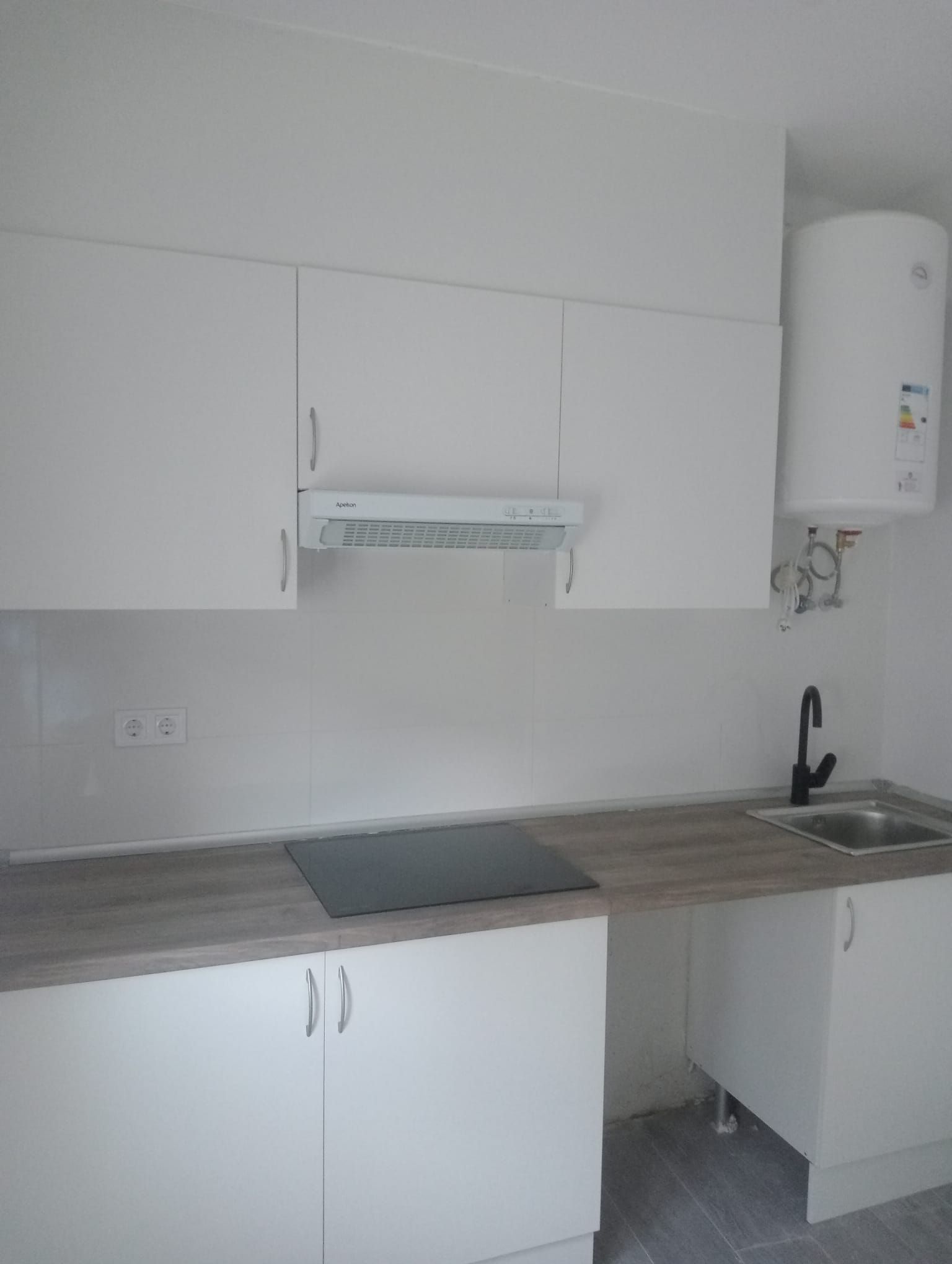 Flat in El Entrego, for rent