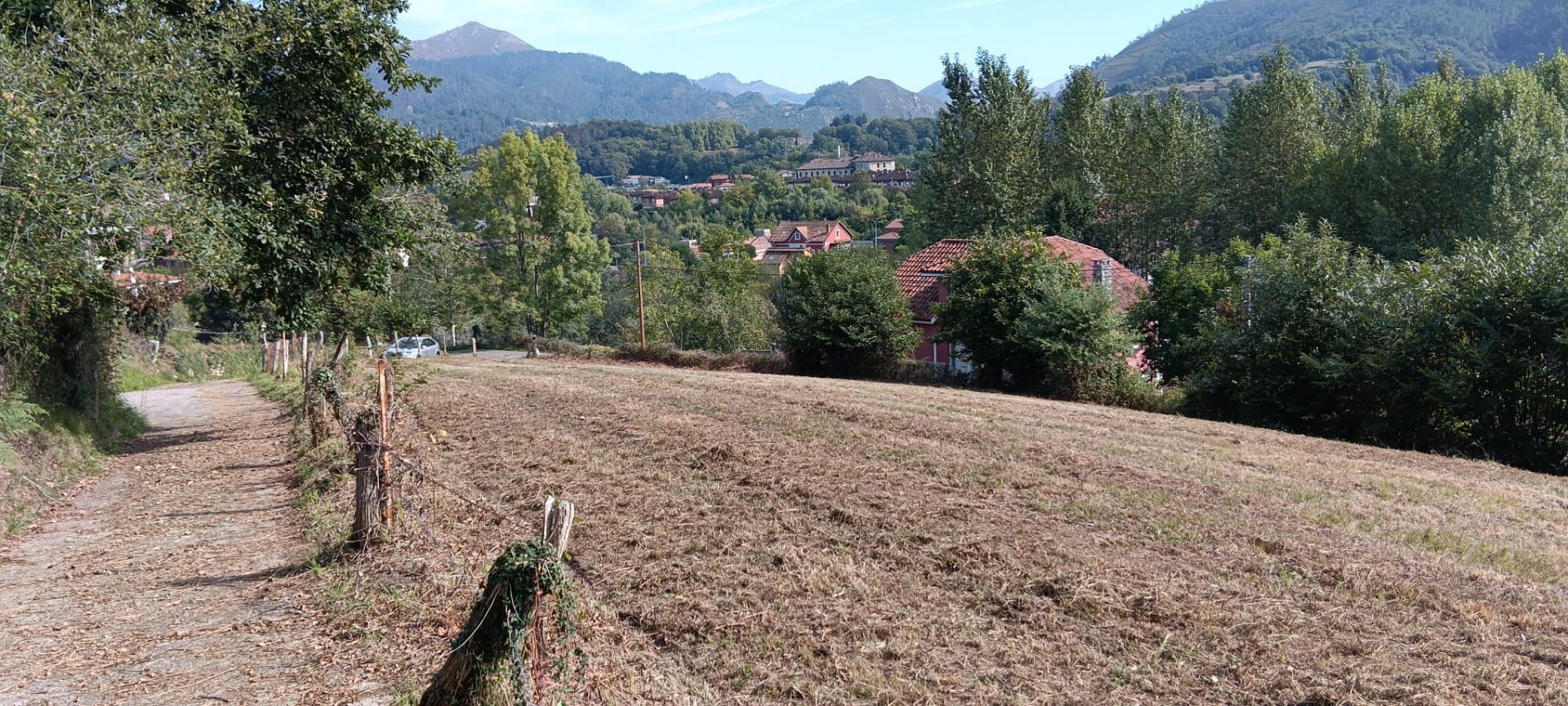Plot in Parres, for sale