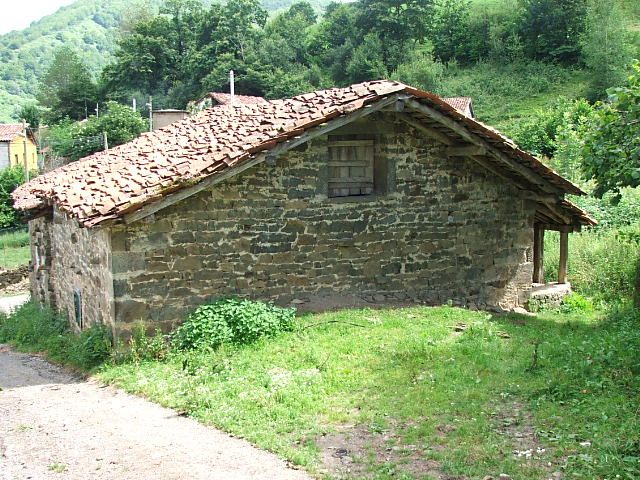 Villa i Ponga, Concejo de Ponga, till salu