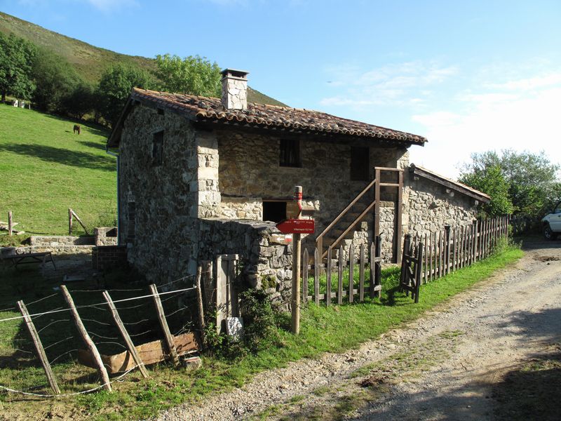 Enebolig i Piloña, Piloña, salg