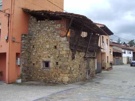 Villa i Piloña, Resto provincia de Asturias - Piloña, till salu