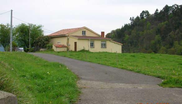 Casa / Xalet a Cabranes, Nava, Zona de - Cabranes, en venda