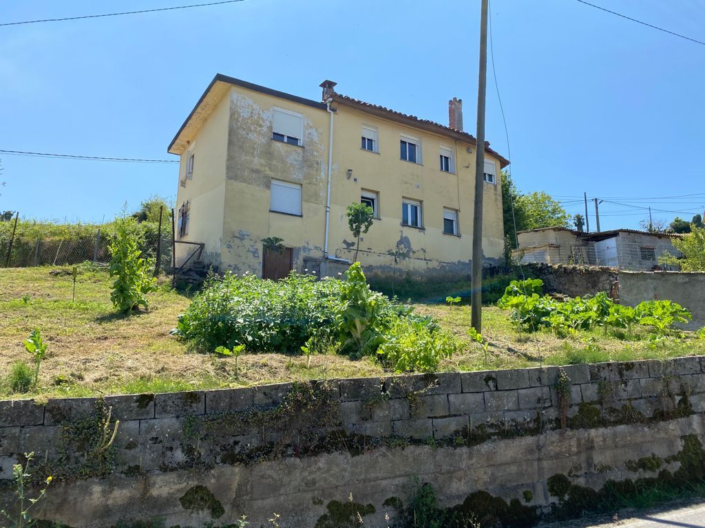 Villa in Parres, te koop