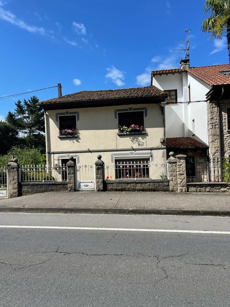 Enebolig i Cangas de Onís, salg