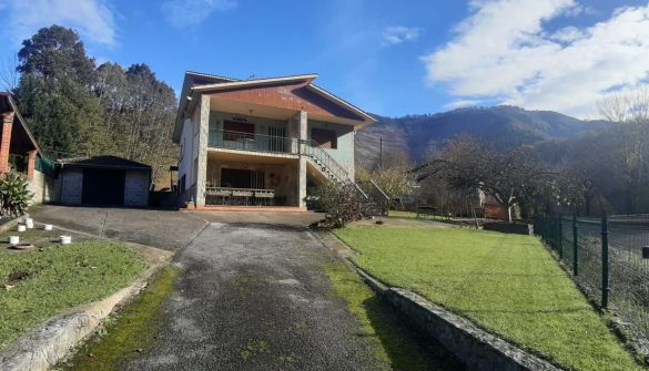 Casa / Chalet en Cangas de Onís, CANGAS DE ONÍS -, venta