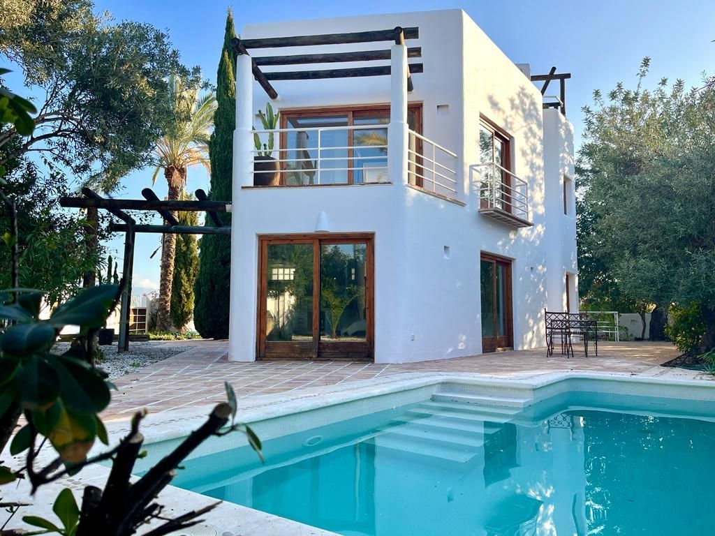 Villa in Alfaz del Pi / l'Alfàs del Pi, te koop