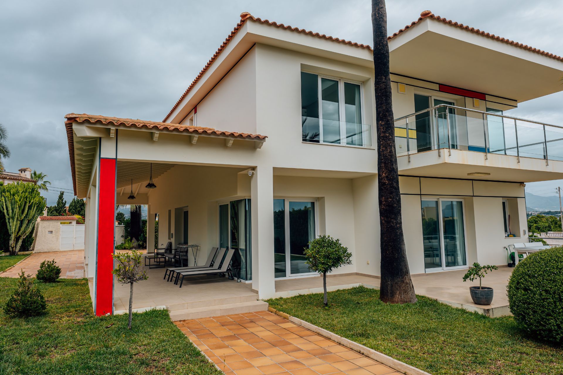 Villa in Alfaz del Pi / l'Alfàs del Pi, te huur