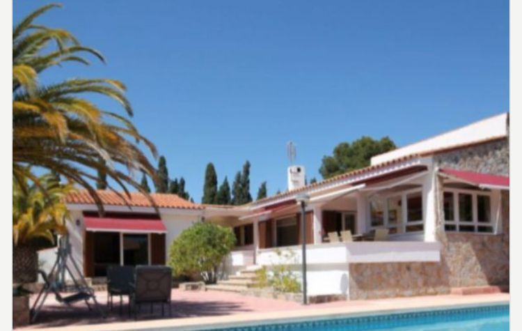 Casa / Xalet a La Nucía, en lloguer