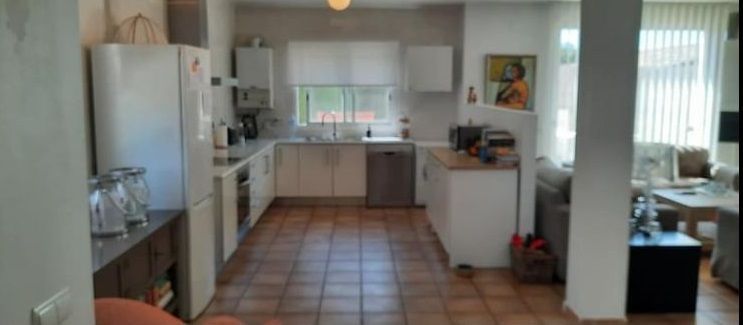 Вилла в Alfaz del Pi / l'Alfàs del Pi, аренда