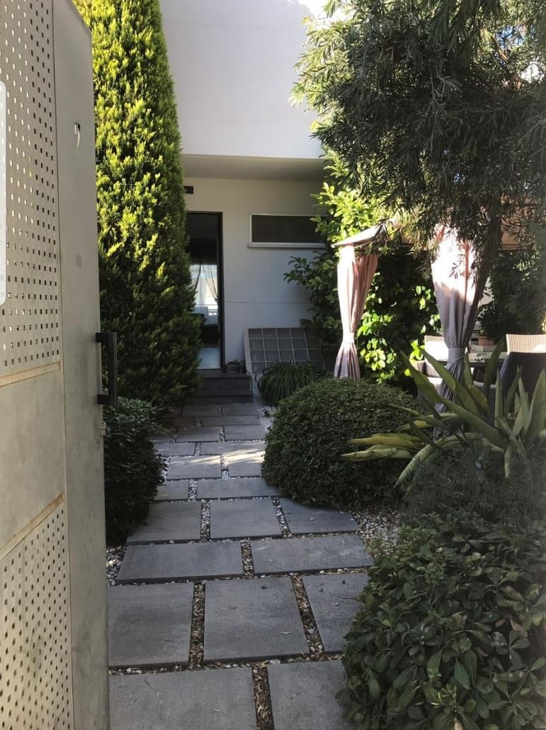 Дом из ряда жилого комплекса в El Albir / L'Albir, аренда