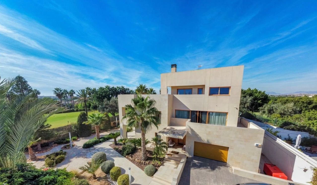 Вилла класса люкс в Alicante, Golf, продажа