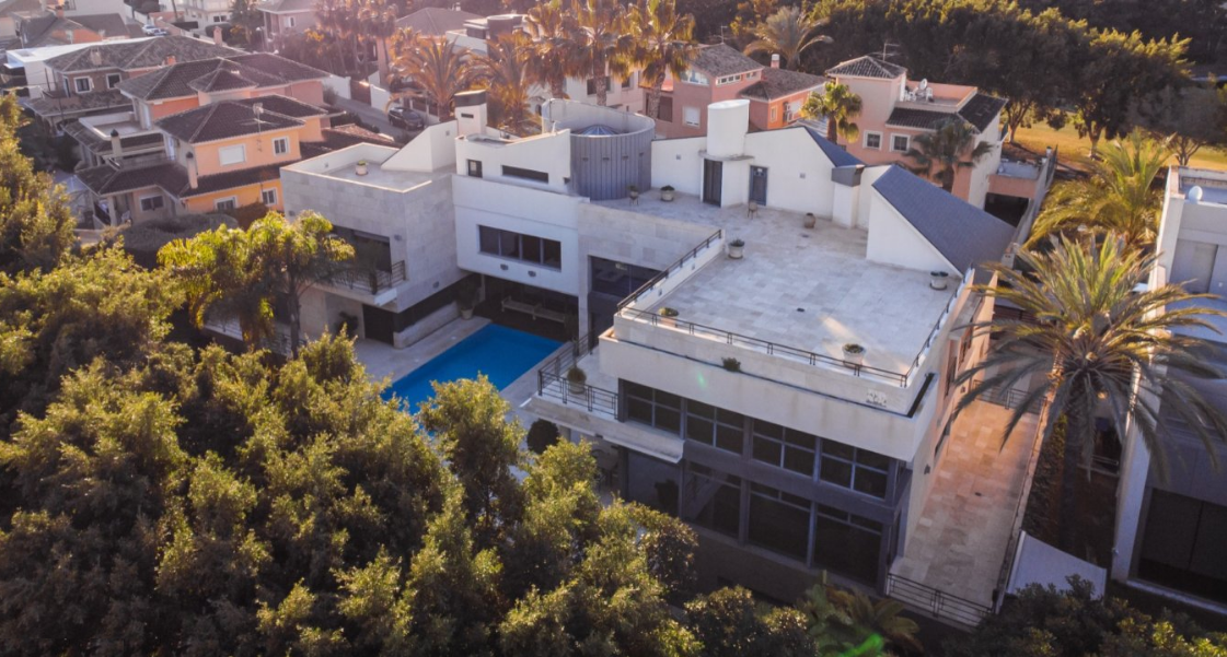 Luxe villa in San Juan de Alicante, te koop