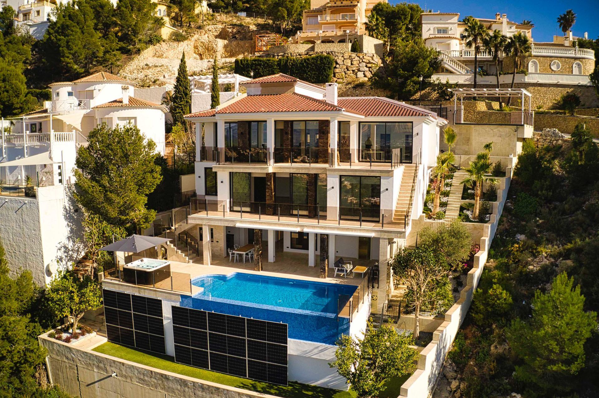Luxe villa in San Juan de Alicante, te koop