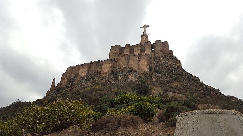 800px-castillo_de_monteagudo_2.jpg