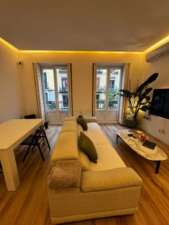 Leilighet i Madrid, Centro- Embajadores, salg