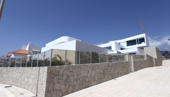 Villa de Lujo en Adeje, La Caleta, venta