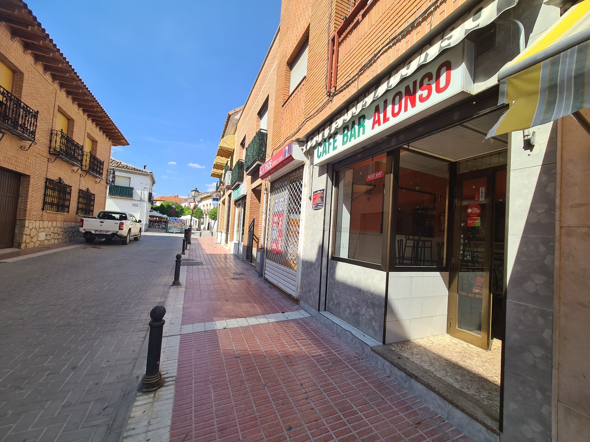 Local comercial en Morata de Tajuña, alquiler