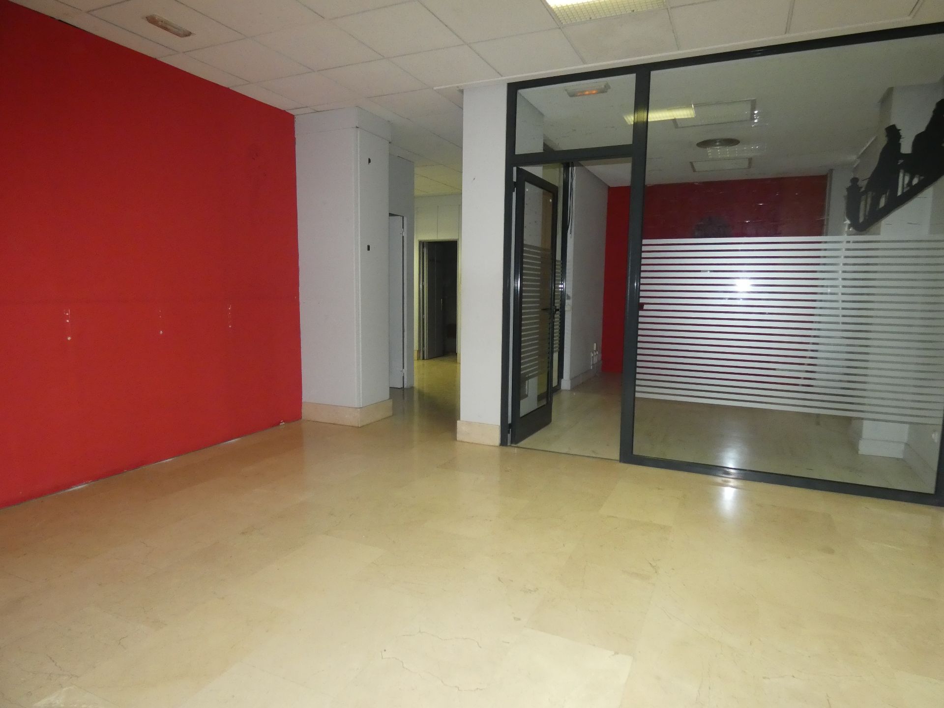 Local comercial en Madrid, Villa de Vallecas, venta