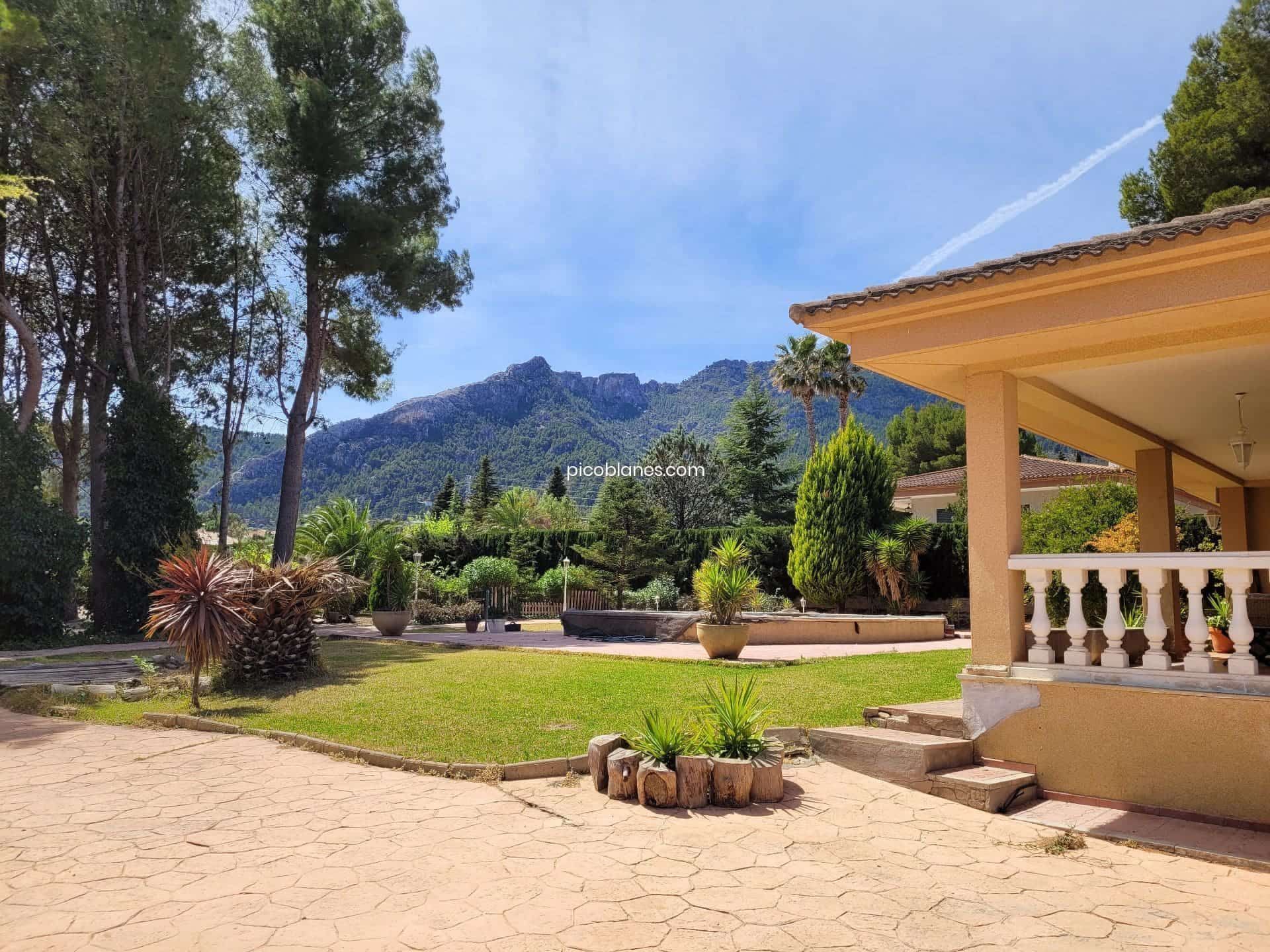casa-con-piscina-cocentaina.jpg