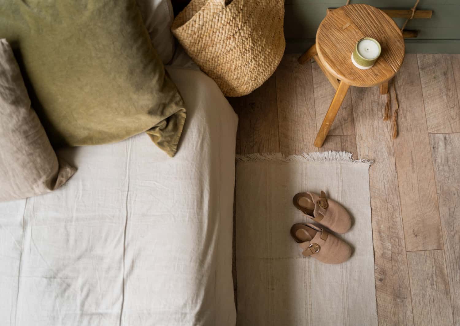 dormitorio-lujo-alfombra.jpg