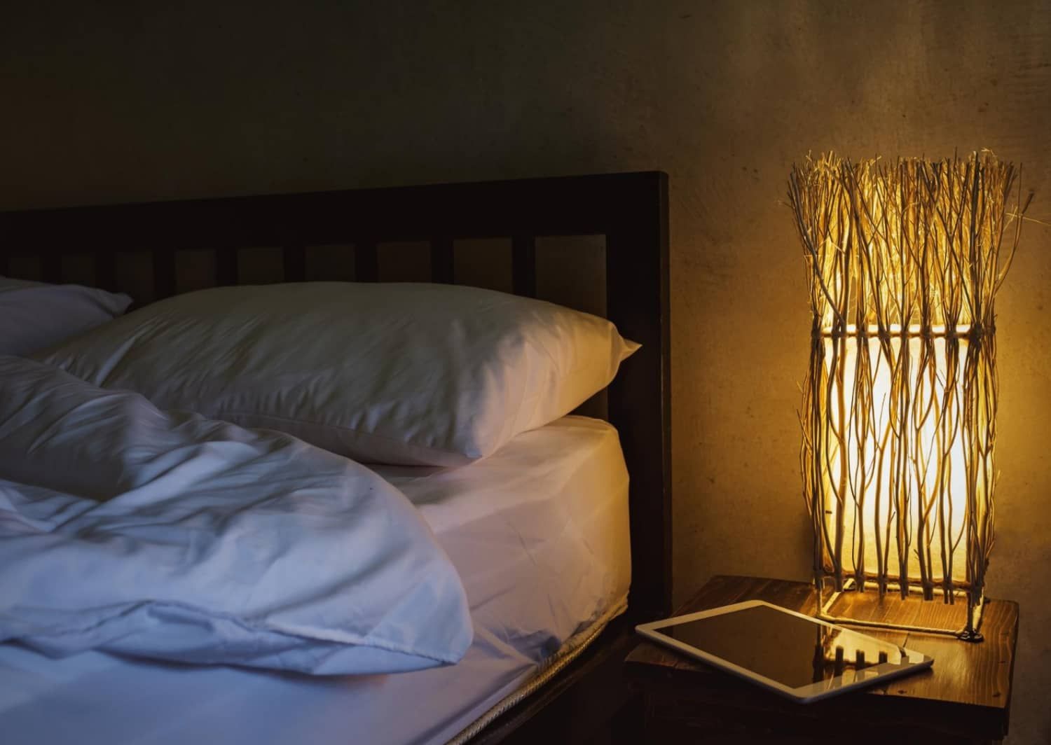 dormitorio-lujo-iluminacion.jpg