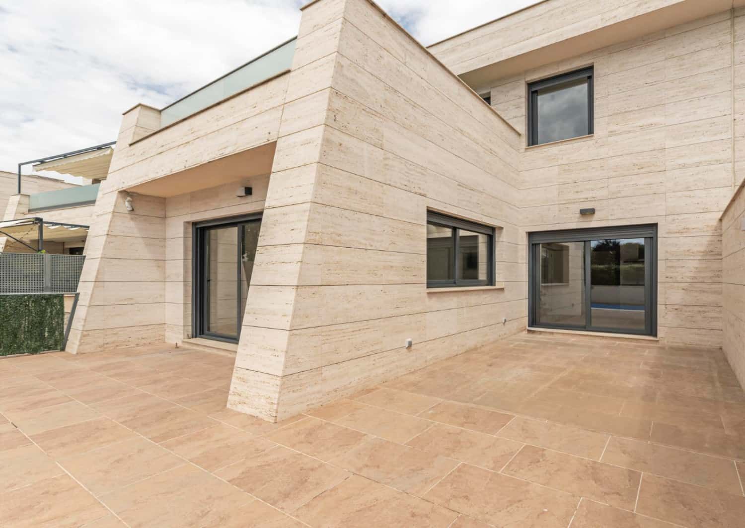 fachada-moderna-ceramica.jpg