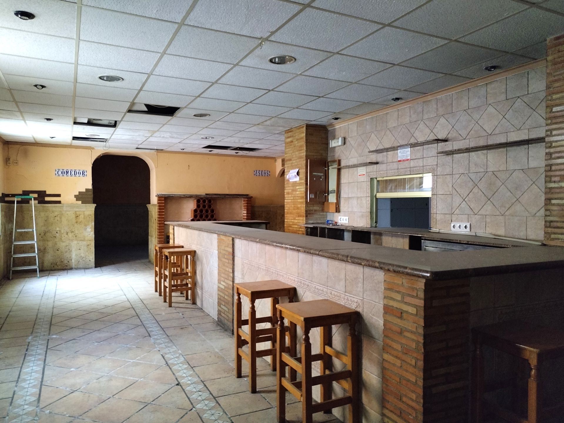 Locaux à Alcoy, SANTA ROSA, location