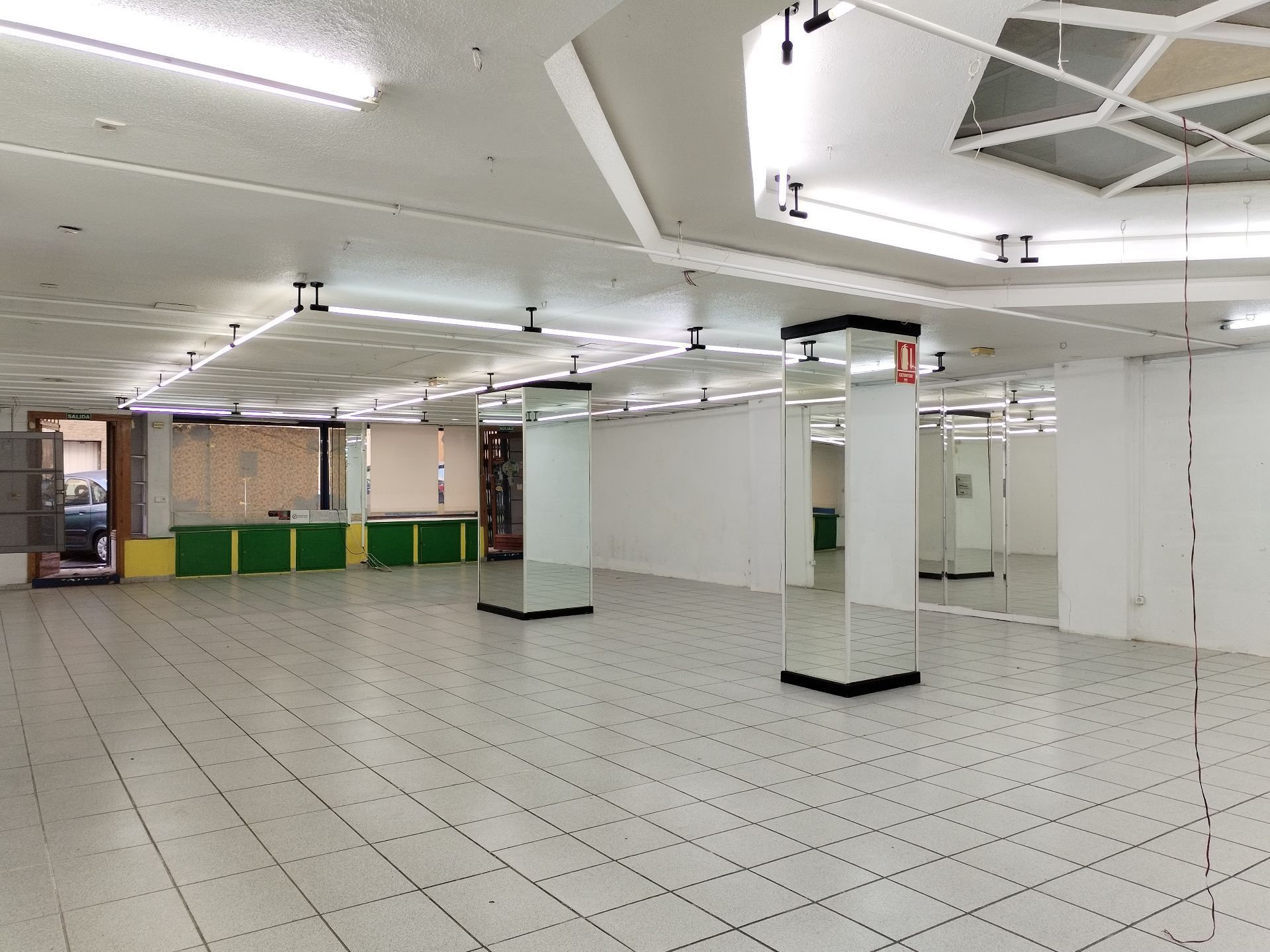 Local comercial a Alcoy, ENSANCHE, en lloguer