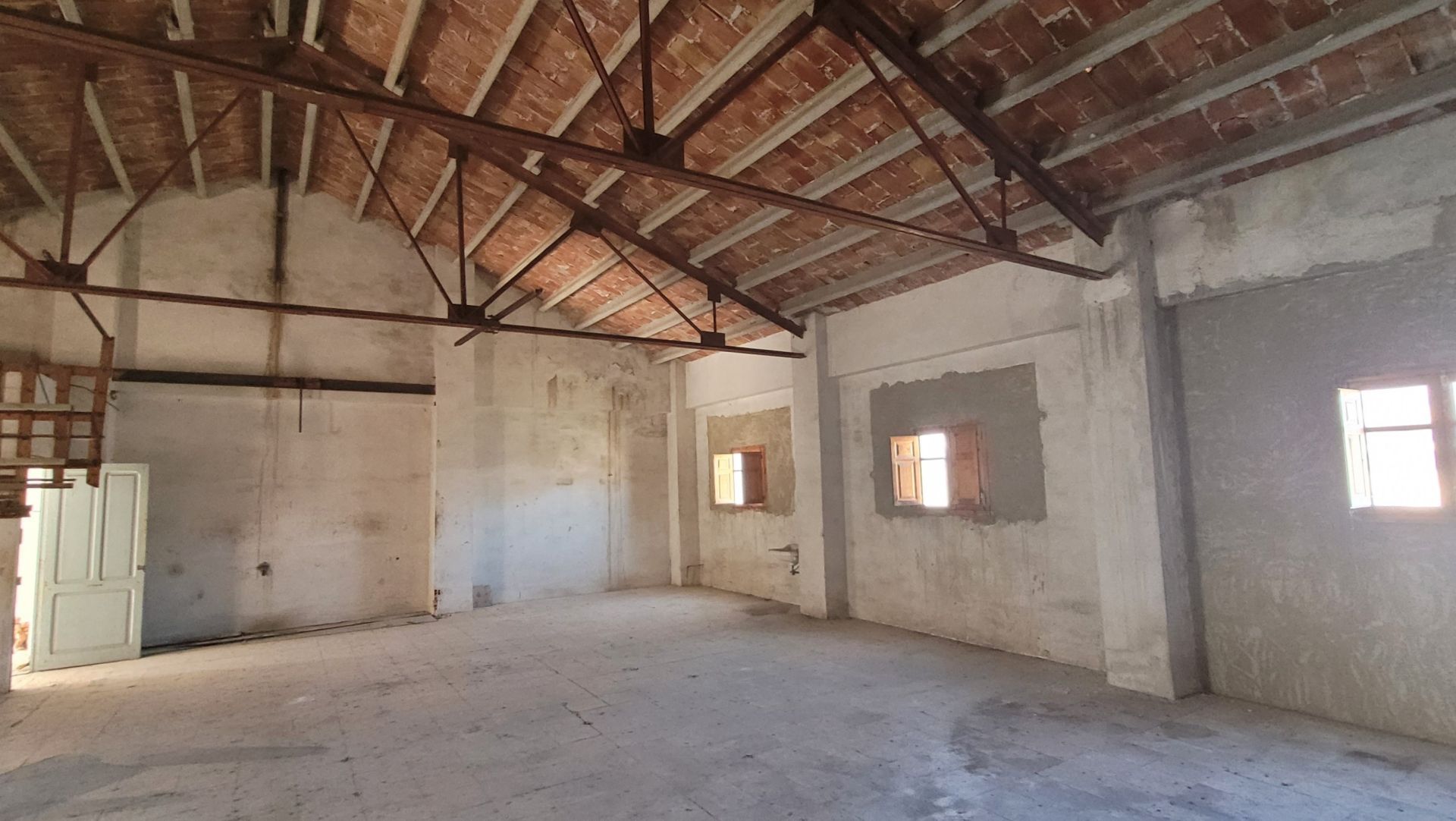 Local comercial a Alcoy, VIADUCTO, en venda