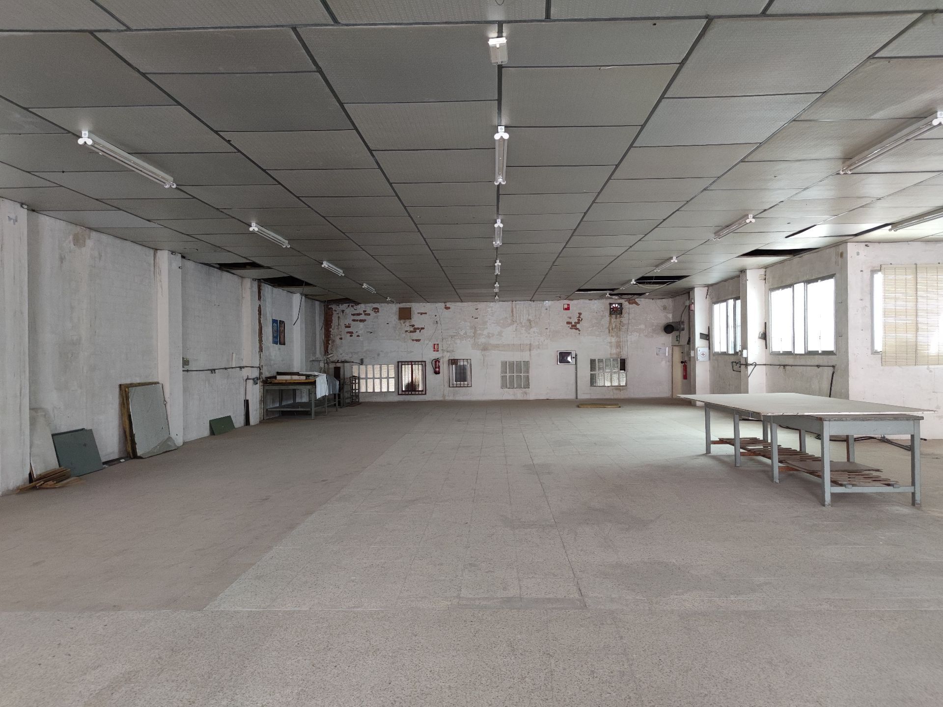 Warehouse in Alcoy, VIADUCTO, for sale