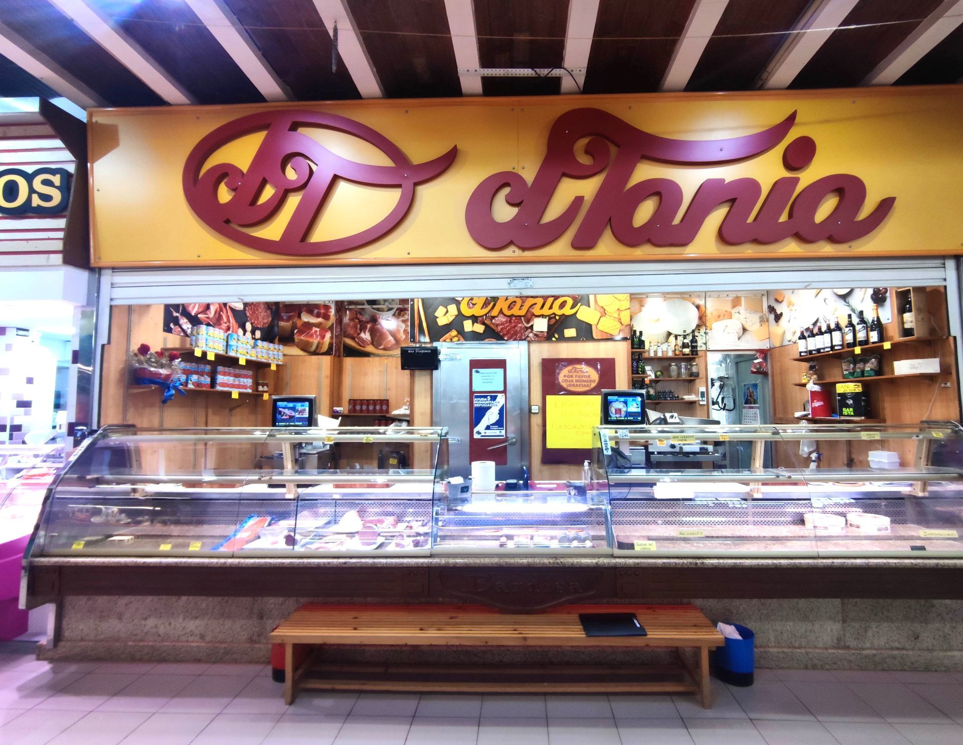 Local comercial a Alcoy, ENSANCHE, per traspassar