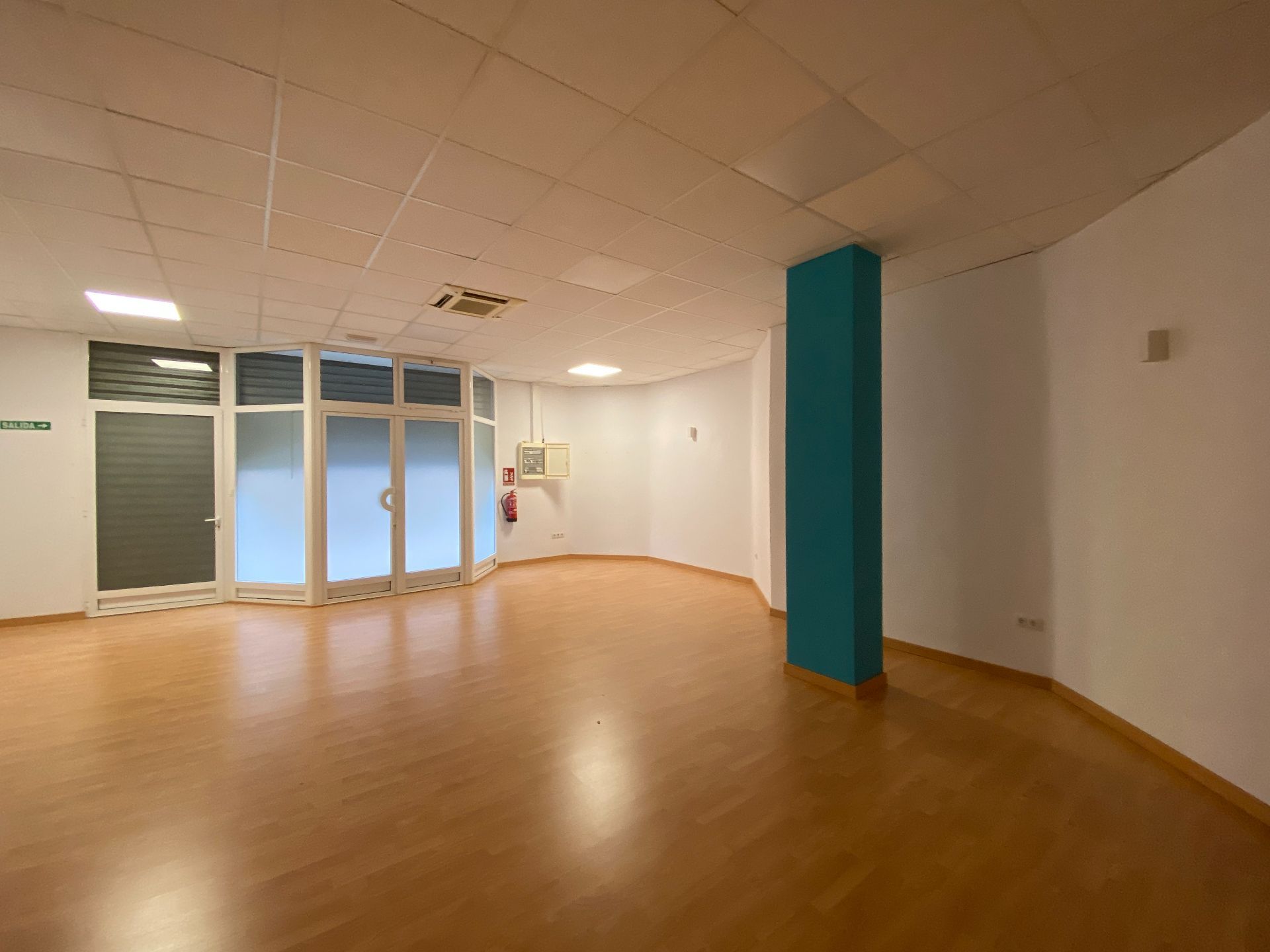 Local comercial en Alcoy, NORTE, alquiler opción a compra
