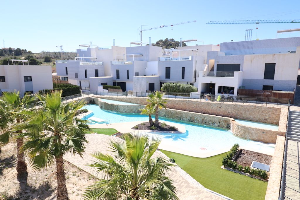 Looking to sell or buy a property in Spain? Look no further!