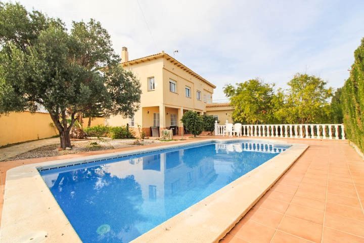 Villa in Torrevieja, La Mata pueblo, for sale