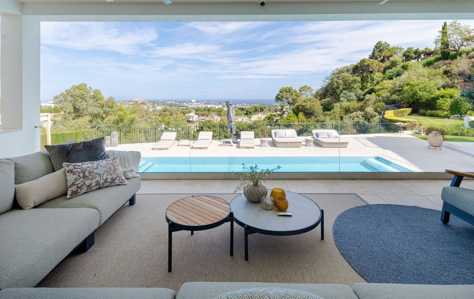 Villa de Lujo en Benahavís, La Quinta, venta